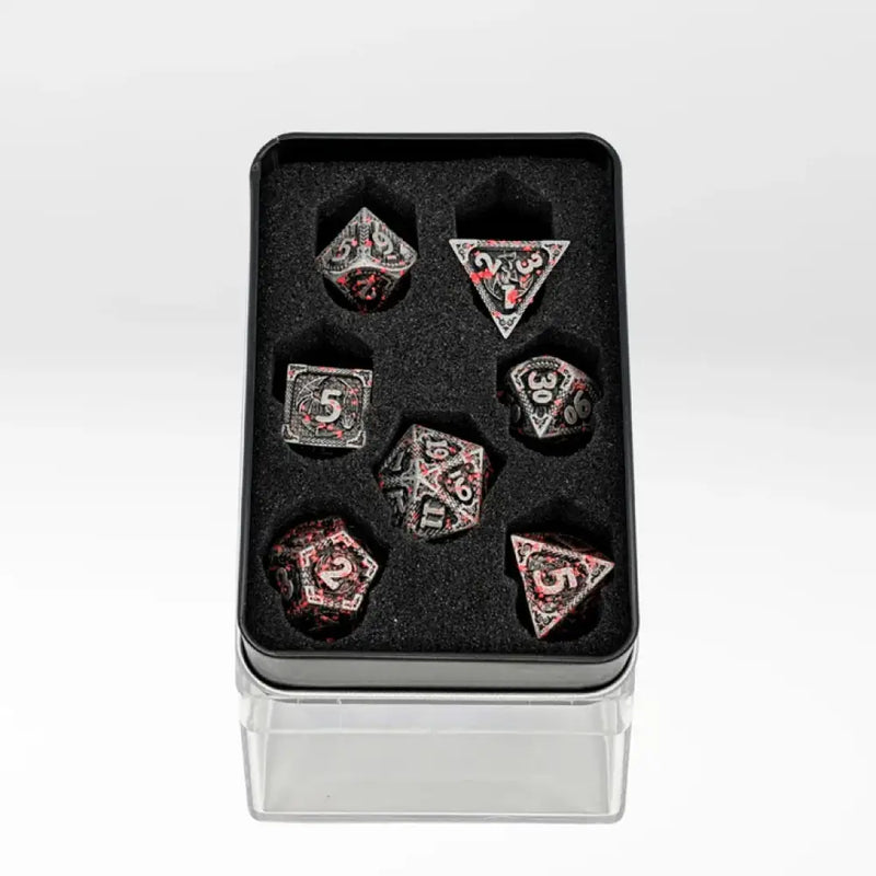 Nerd Gear: The Blood-Cursed Totem - 7pc Solid Metal Dice Set - Accessoire