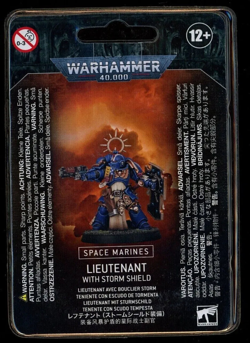 Warhammer 40k - Space Marines: Lieutenant with Storm Shield